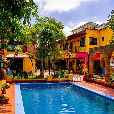 Posada Las Margaritas Tlaquepaque Esterno foto