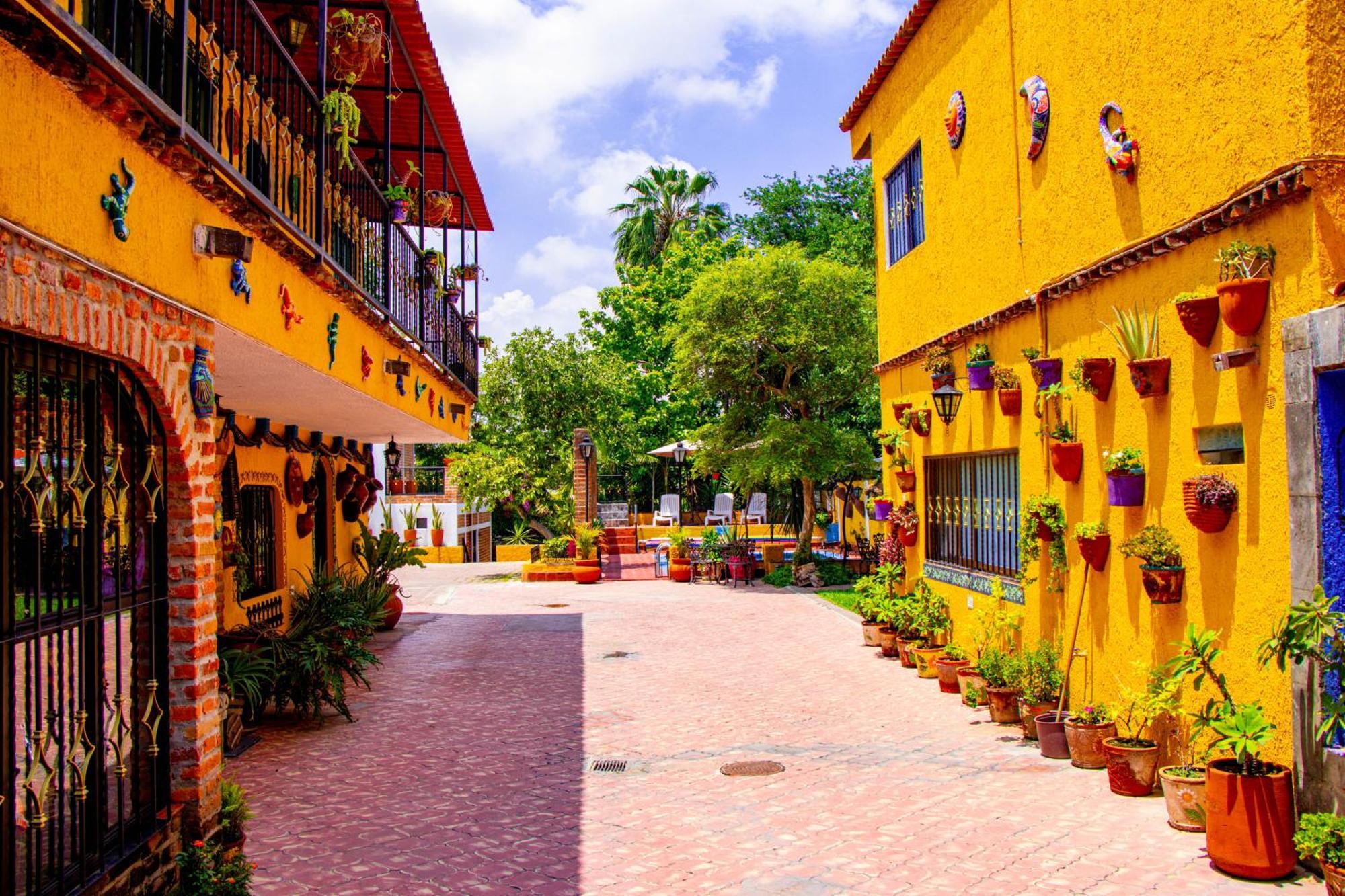 Posada Las Margaritas Tlaquepaque Esterno foto