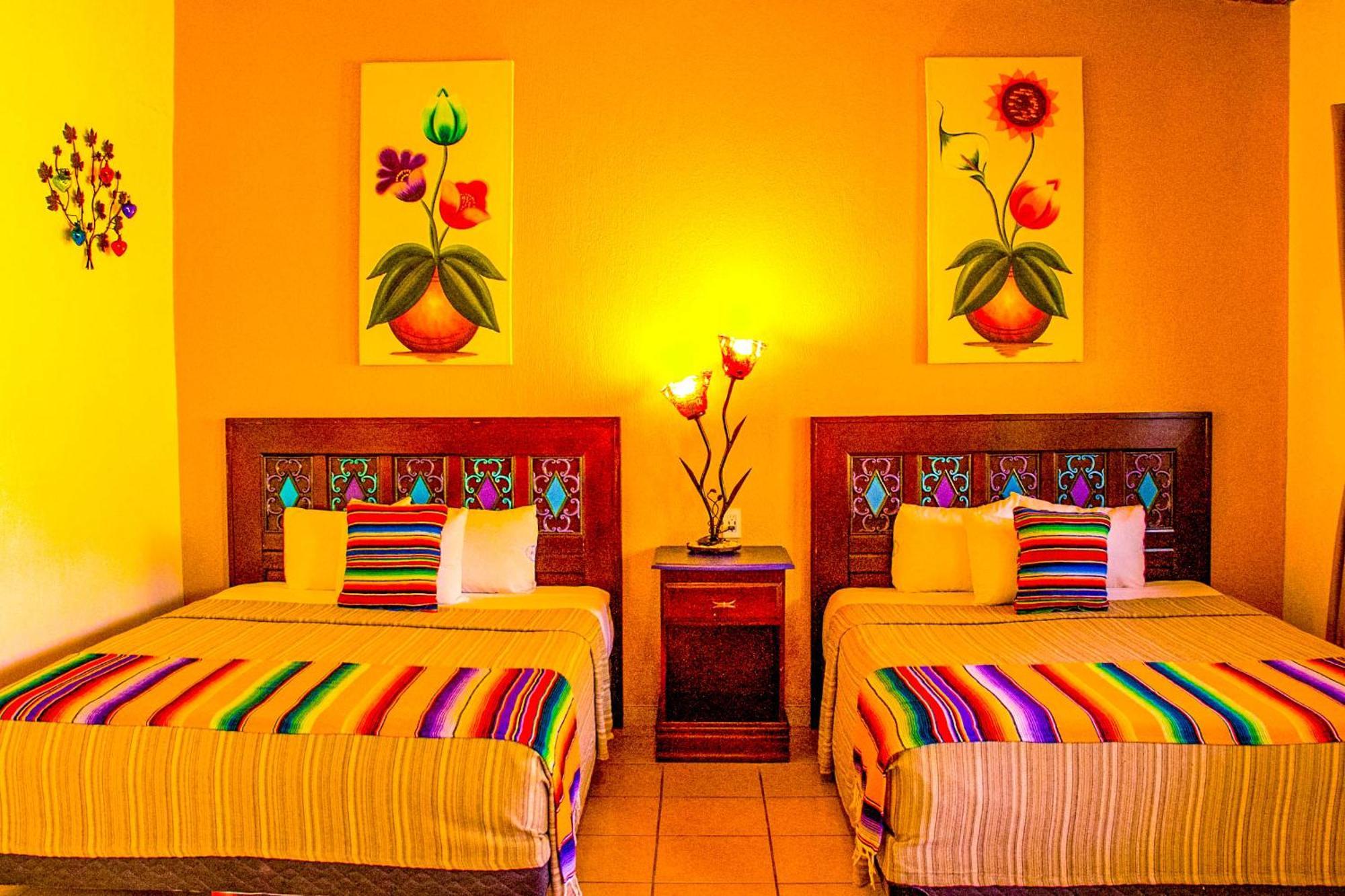 Posada Las Margaritas Tlaquepaque Esterno foto